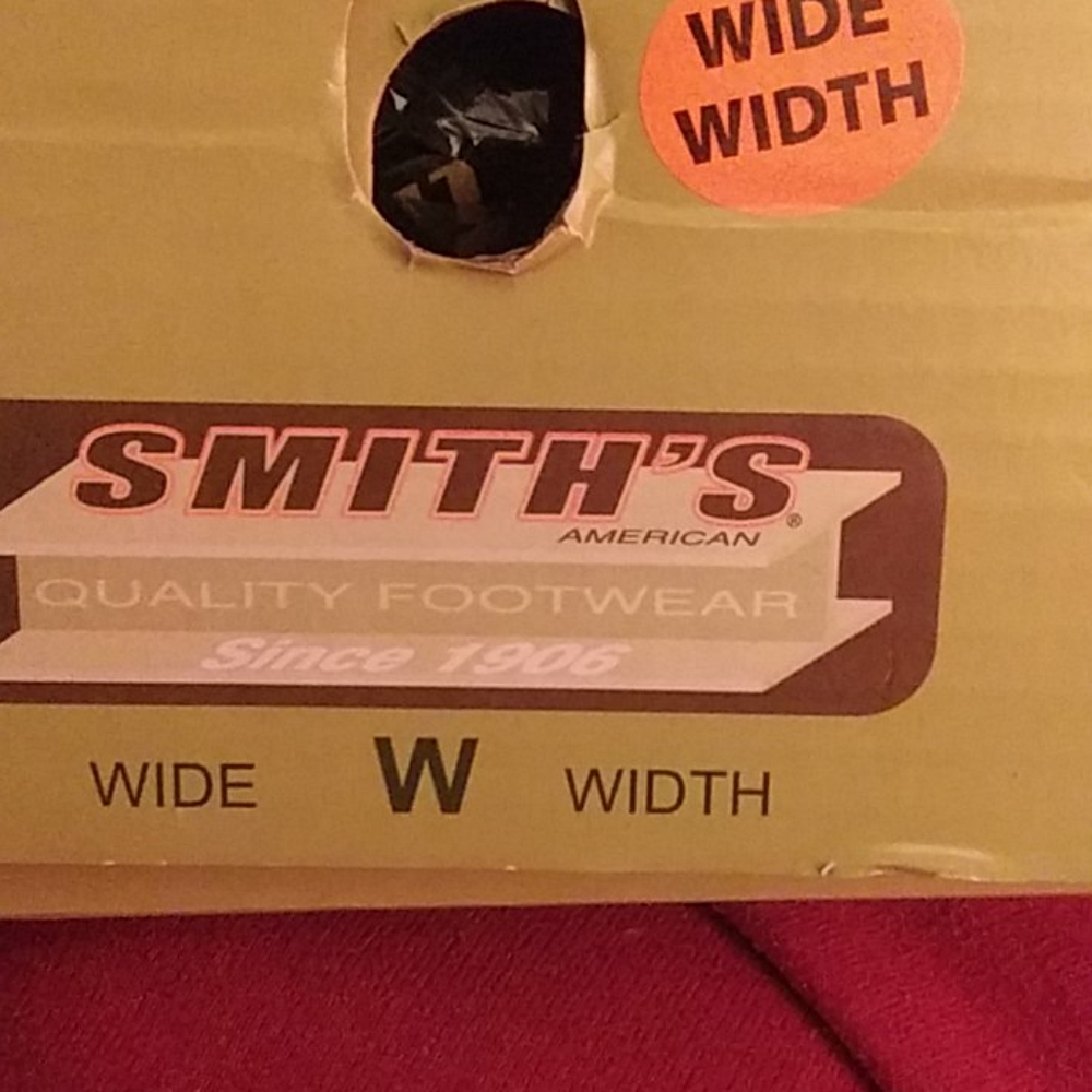 Smith's Boots - Picture 9 of 10